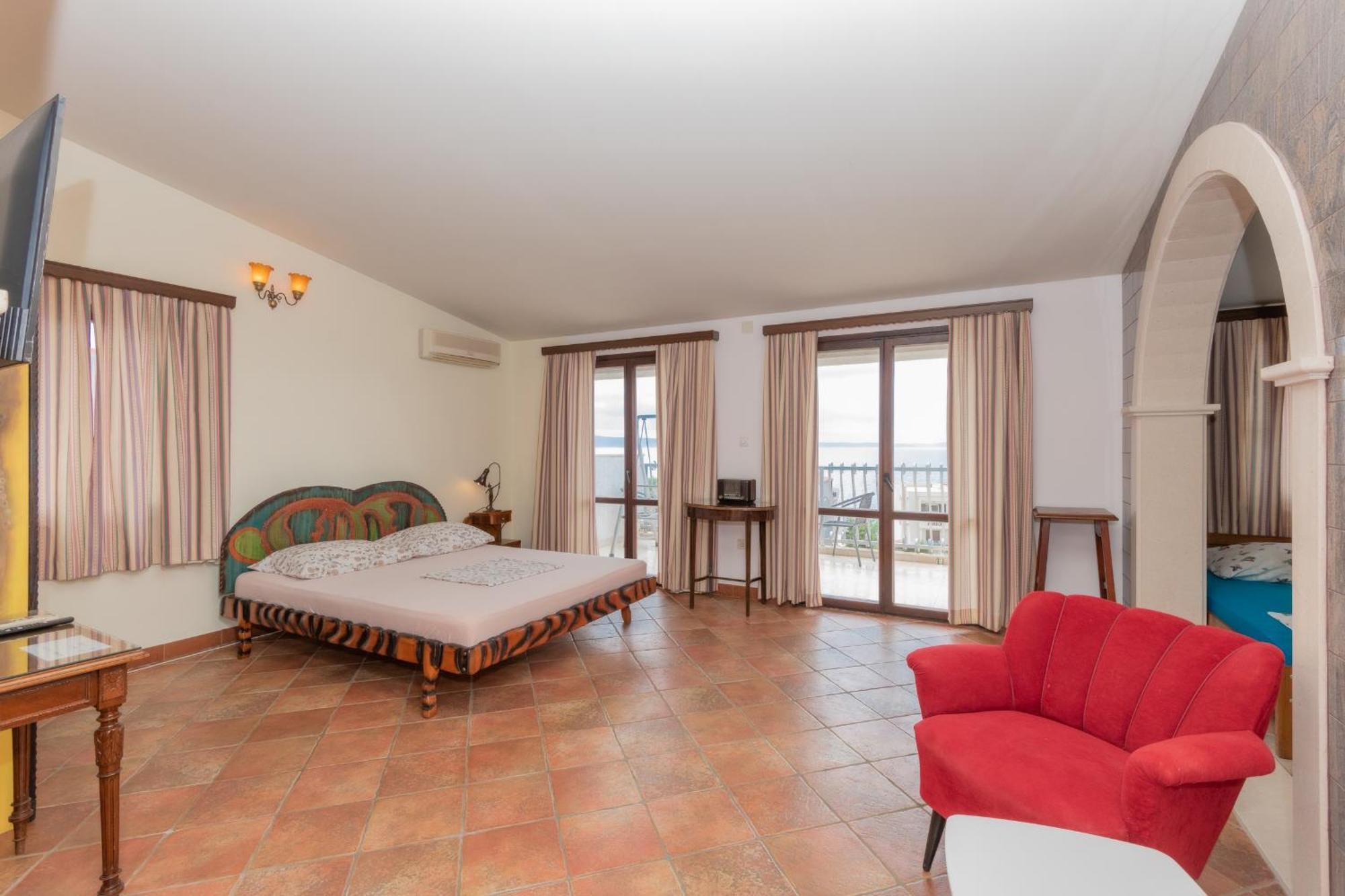 Apartments Magic Time Podstrana Luaran gambar